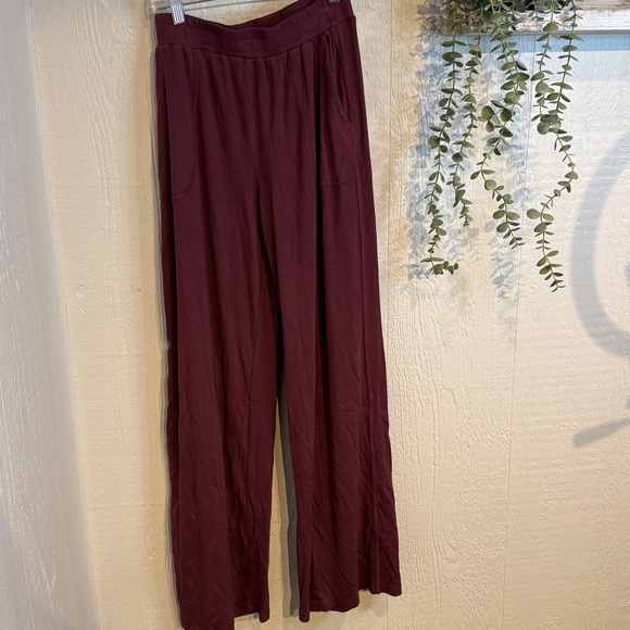 LOUNGE FLARE Pant NWOT mulled wine - Picture 3 of 6